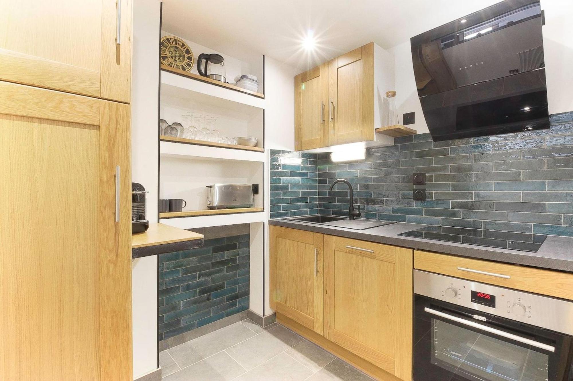 אוש Bellevarde Apt - Newly Renovated - Central - Beside Tmb Start/End מראה חיצוני תמונה